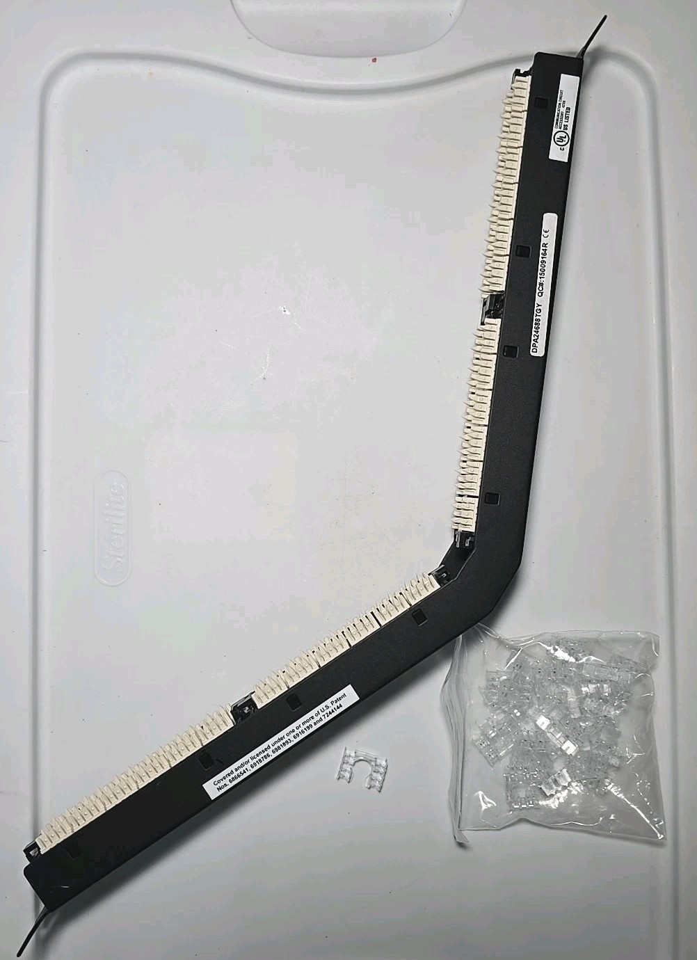Panduit DPA24688TGY Angled Patch Panel Cat 6 Rack Mount 24 Port & 24 Clips