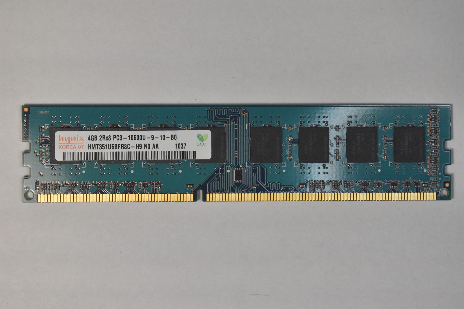 SK Hynix 4 GB DDR3-1333 Desktop UDIMM RAM Memory HMT351U6BFR8C-H9