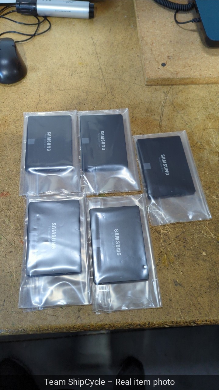 U92493  LOT OF 5  1TB Samsung 850 EVO SSD 1 TB  MZ7LE1T0 MZ75E1T0  99100 G2U