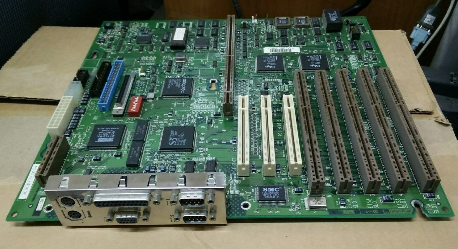 DEC / Digital Corp. 5024759-01 / 5424580 3000R PC Server Main Logic Board