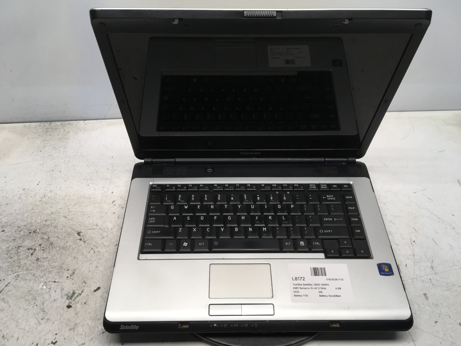 Toshiba Satellite L305D-S5974 AMD Sempron SI-42 2.1GHz 4 GB NO HDD