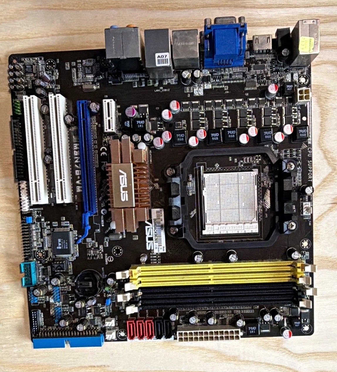 ASUS M3N78-VM MicroATX Socket AM2+ AMD DDR2 4 DIMM HDMI DVI USB 2.0-READ DETAILS