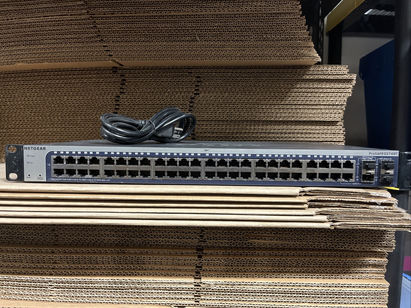 NETGEAR ProSafe GS748T v5 48-Port Gigabit Smart Managed Switch With Power Cord