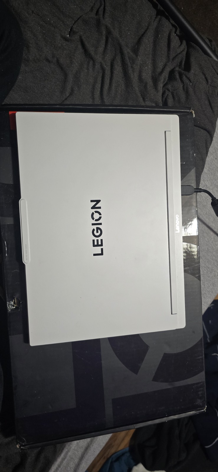Lenovo Legion 7i Gen 10 16” 2.5k OLED 240Hz Ultra 9 275HX 32GB 1TB RTX 5070