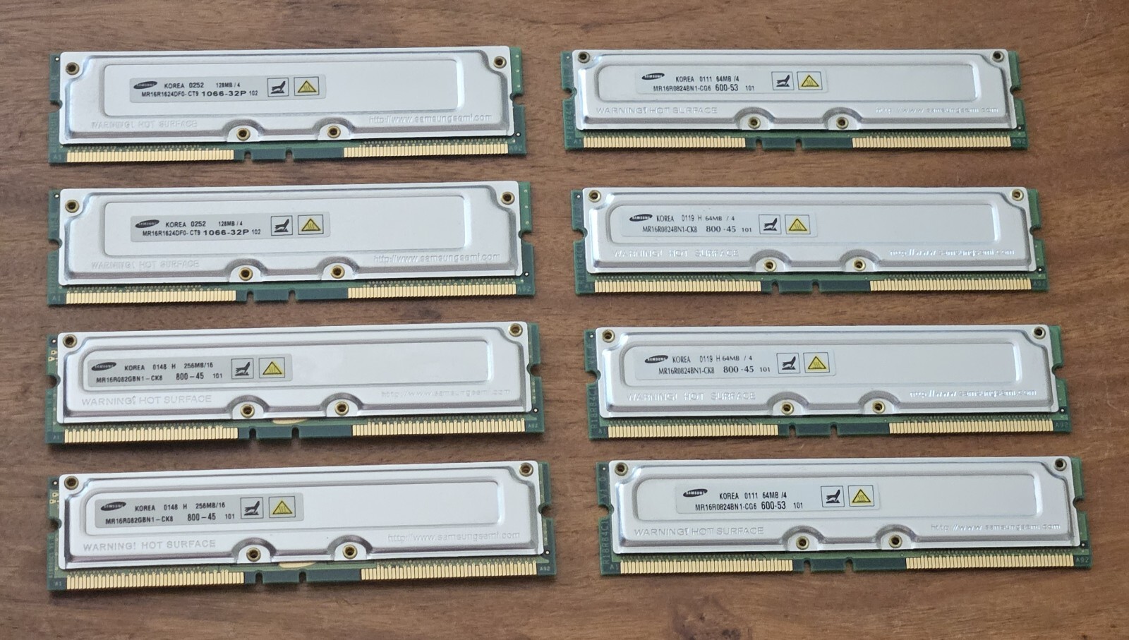 Samsung Lot Of 8 Silver RAM Memory MR16R082GBN1-CK8 2(256) 2(128) & 4(64) A4.3