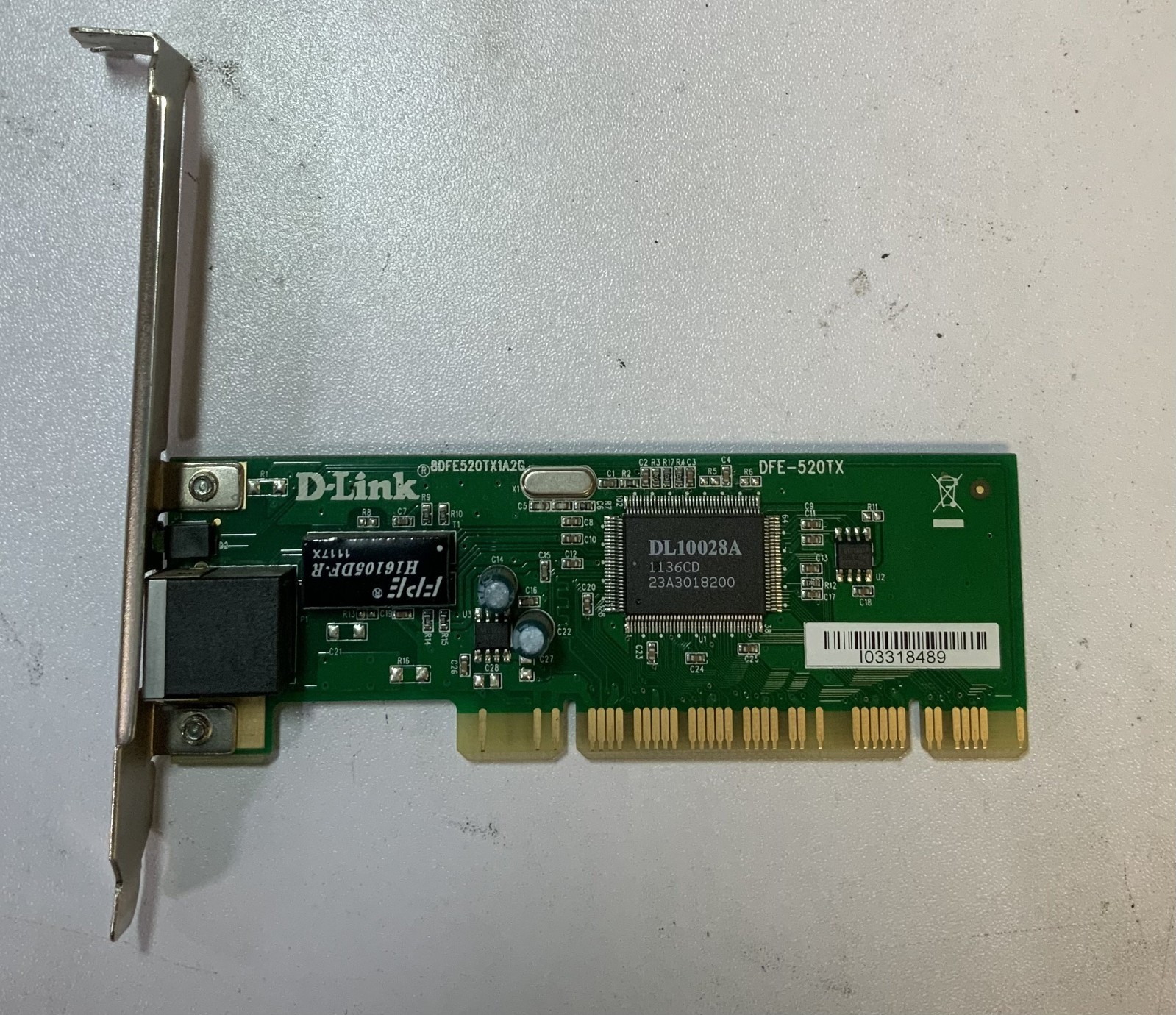 D-Link DFE-520TX 10/100 Single-Port Fast Ethernet Network Adapter Card "Q6E"