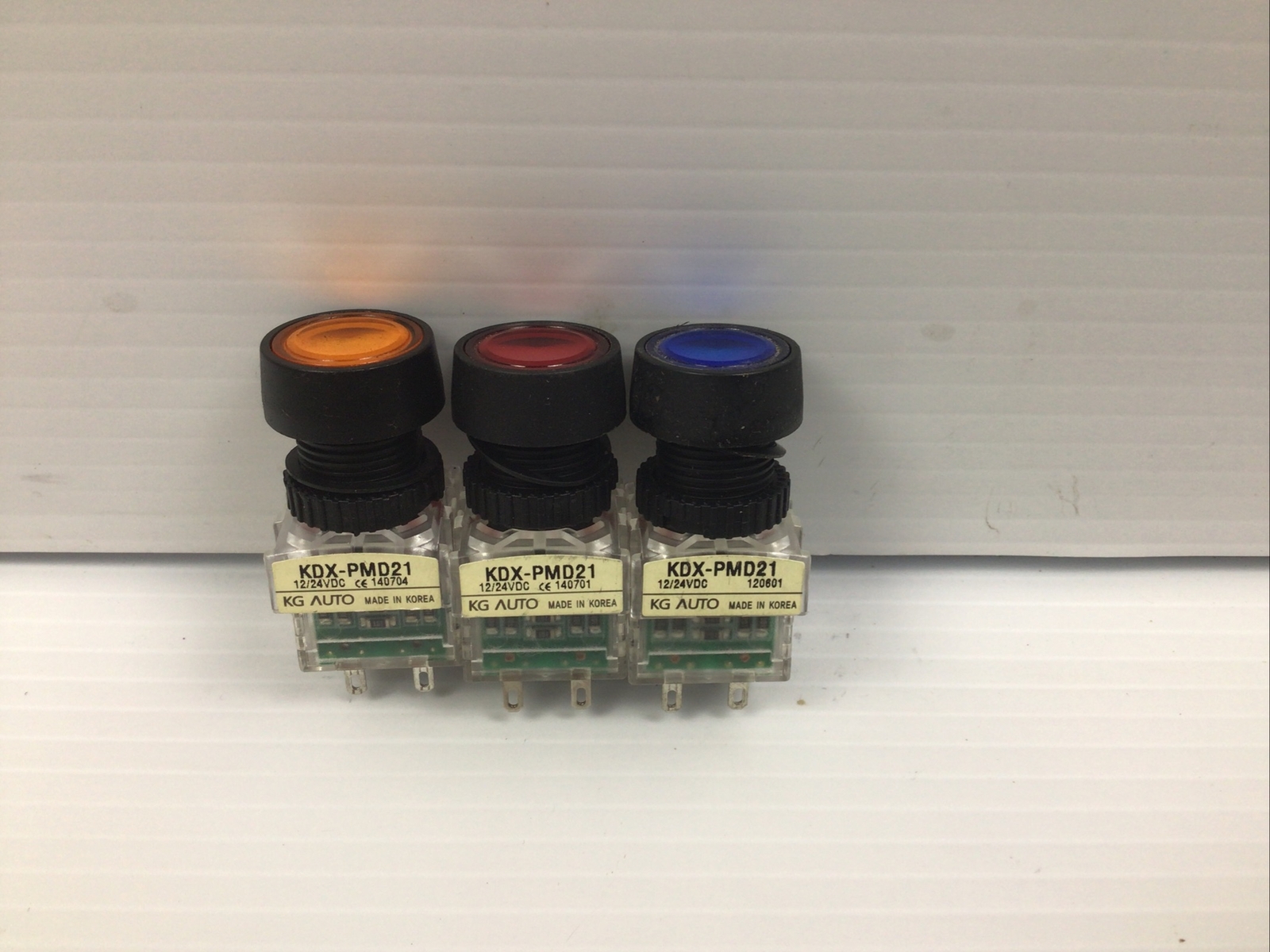 KG Auto KDX-PMD21 Push Button Lot of 3 Orange Red And Blue