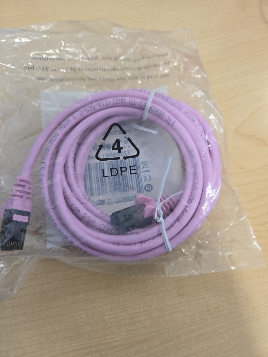 NEW Belkin F2CP002-10-PNKS 10' foot CAT6 Gaming Network Mesh CABLE PINK Snagless
