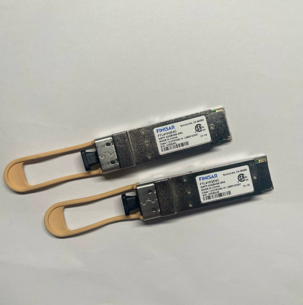 1pcs Finisar FTL410QE4C 40GBASE-SR4 QSFP+ Gen4 150m MMF MPO DOM Transceiver