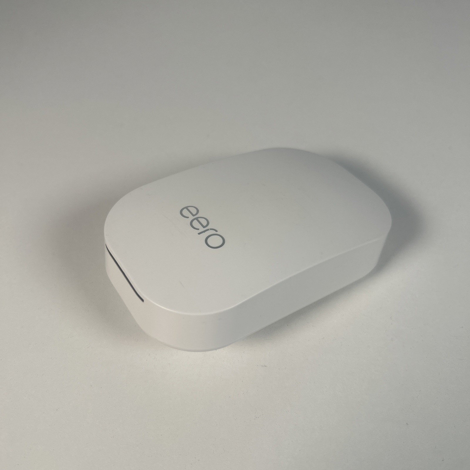 Eero Beacon Mesh WiFi Range Extender D010001 Tested