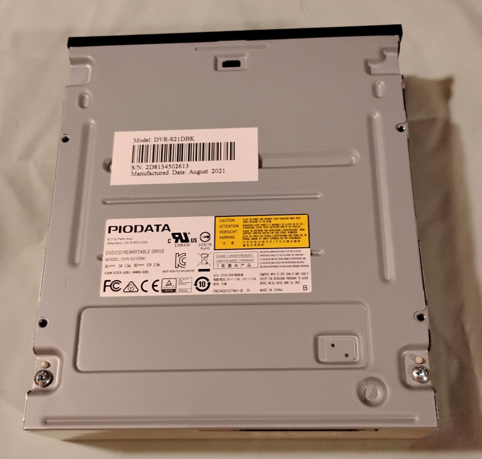 PIODATA DVD/CD REWRITABLE DRIVE MODEL DVR-S21DBK NEW