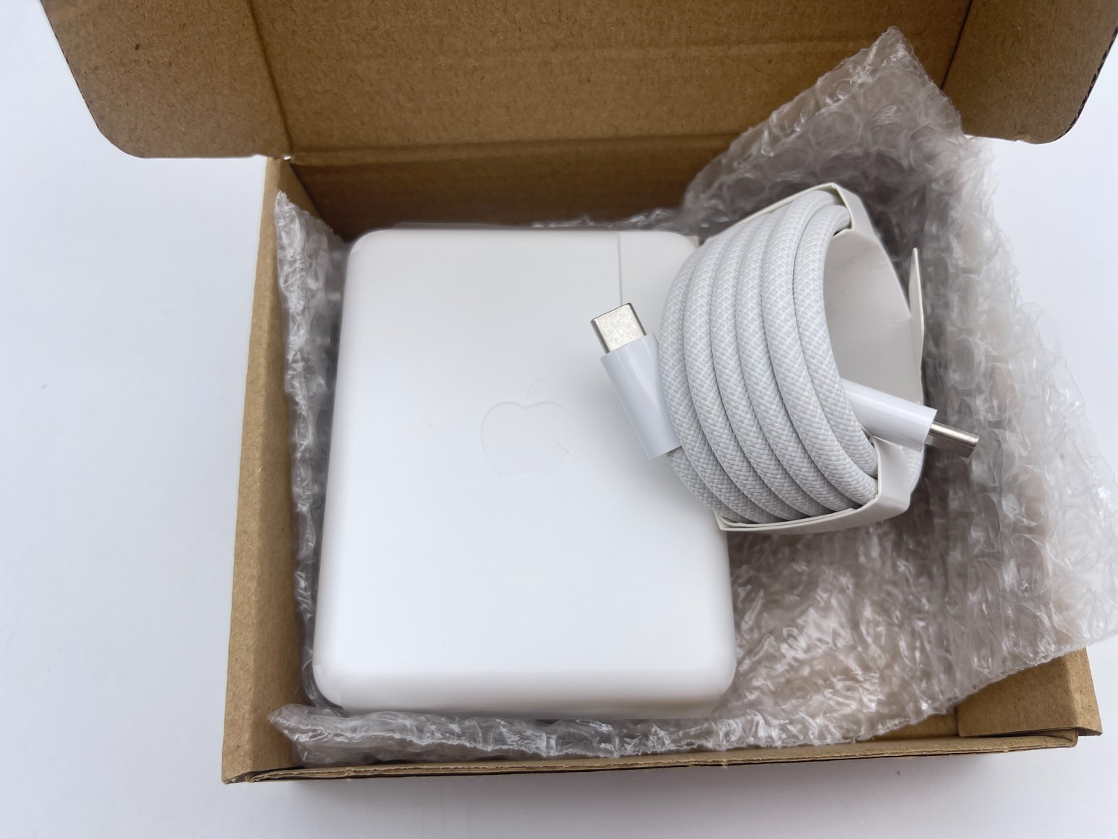 Lot 10 New 140W USB-C Adapter Macbook Pro 15'' 16'' 2019-2024 M1 M2 M3 A2452