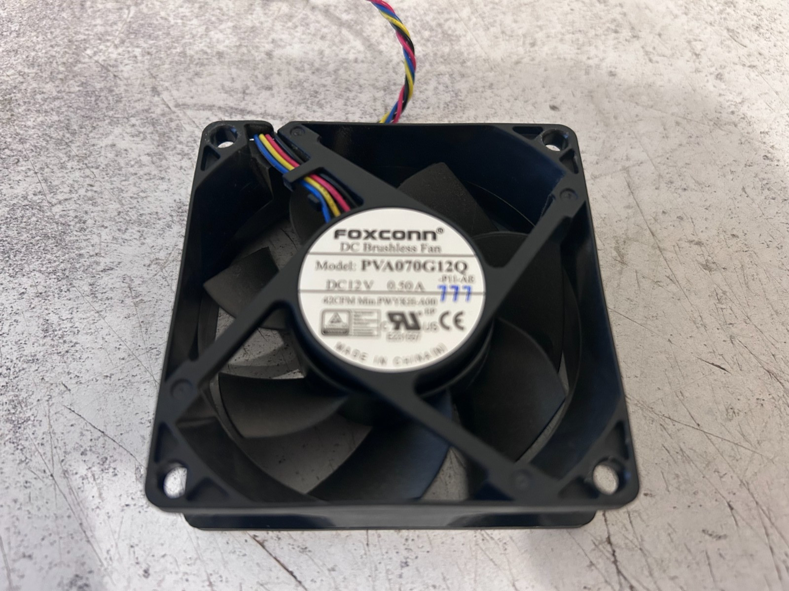 Lot of 2 Foxconn 4 Pin 70 x 25 Fan PVA070G12Q Quick Ship