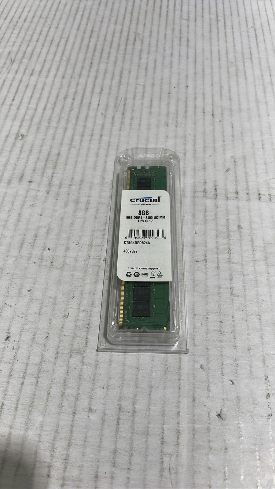 Crucial CT8G4DFD824A 8GB DDR4 2400MHz UDIMM Desktop Memory RAM CL17