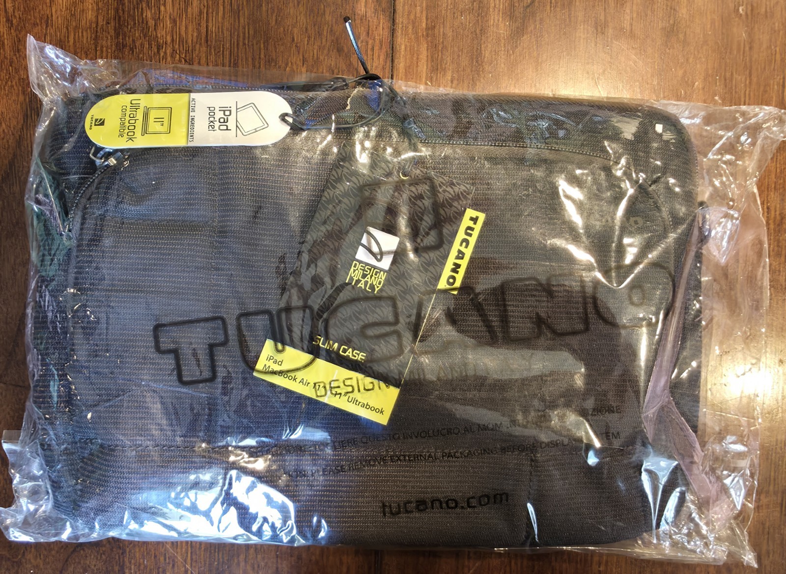 Brand New Tucano One Slim Bag Brown Sleeve 11" MacBook Air Ultrabook BFON11-M