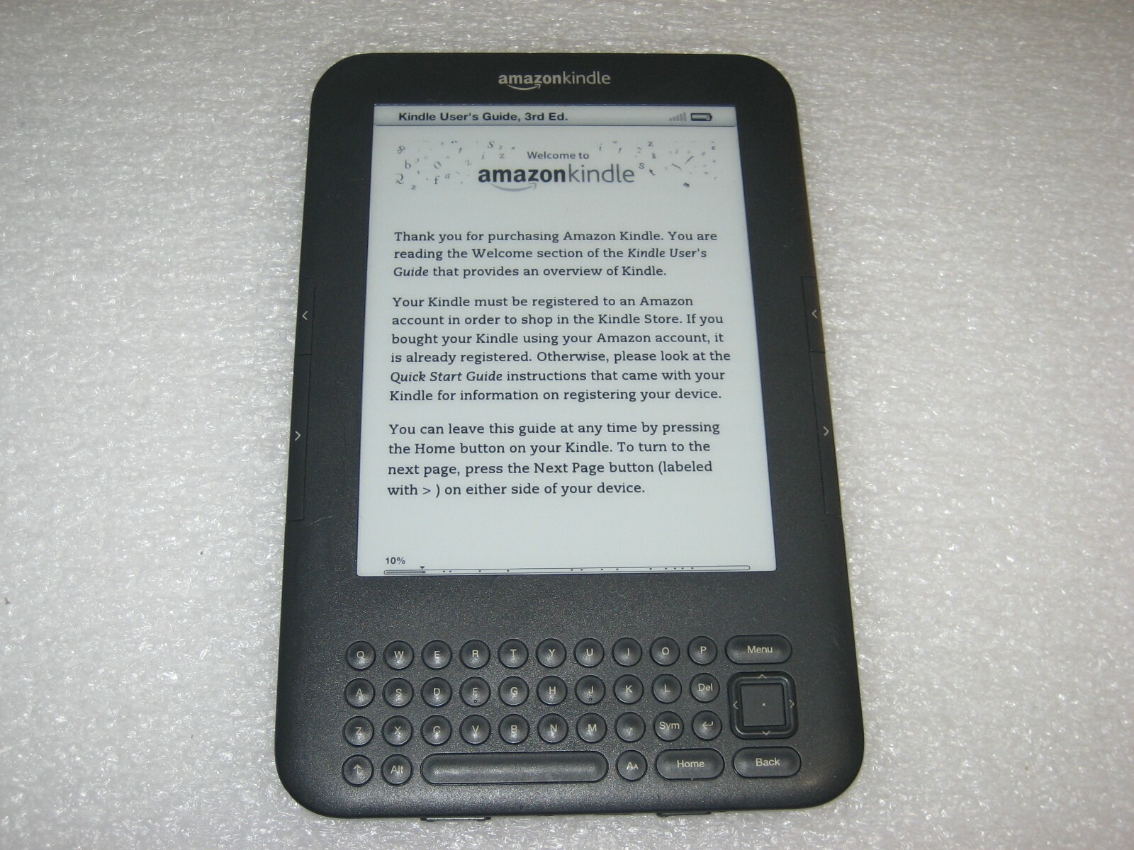 Amazon Kindle Keyboard 3, Wi-Fi, 6" 4GB, D00901 3rd Generation