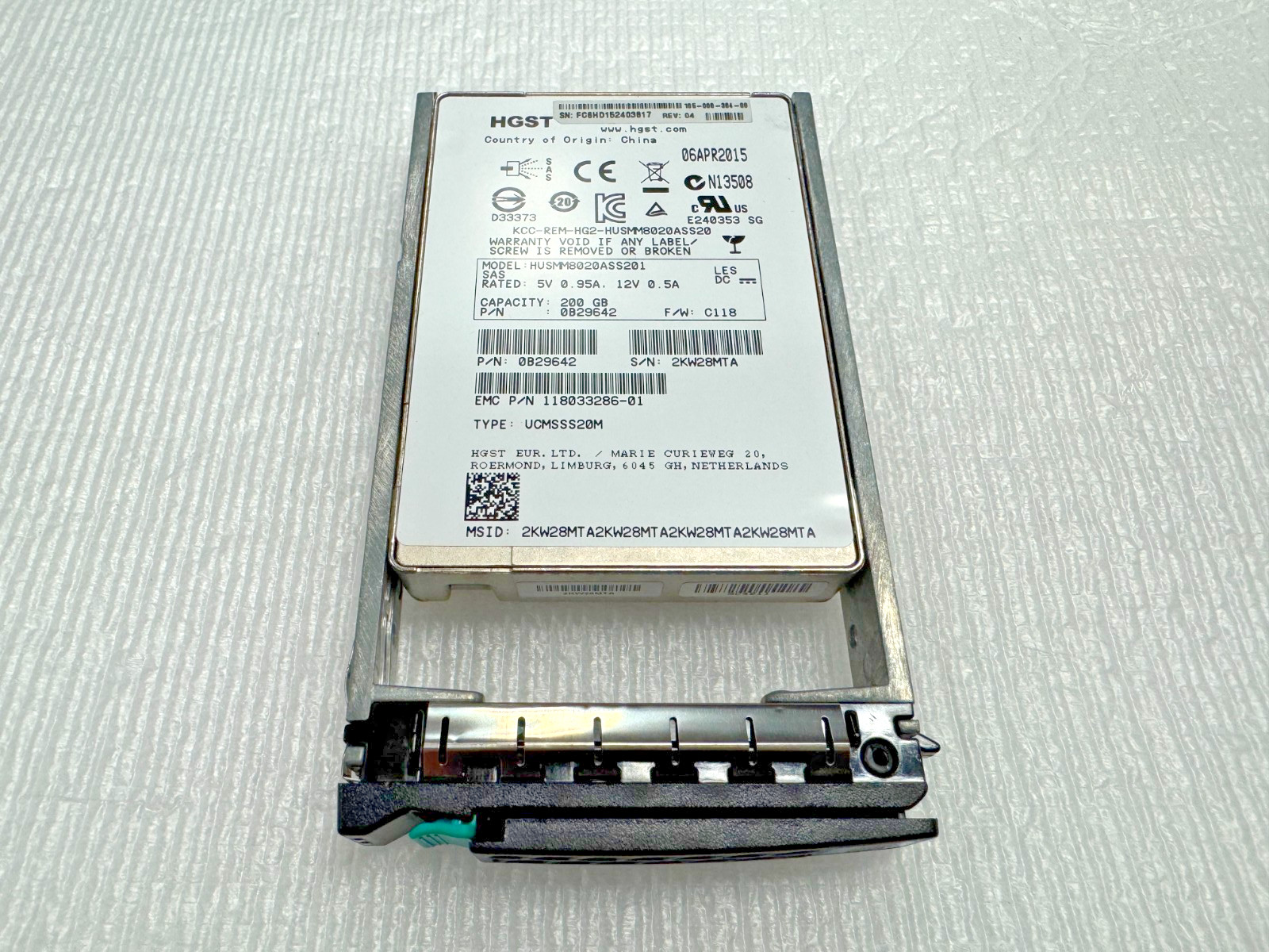 0B29642 HGST Hitachi Ultrastar HUSMM8020ASS201 200GB MLC SAS 12Gbps 2.5in SSD