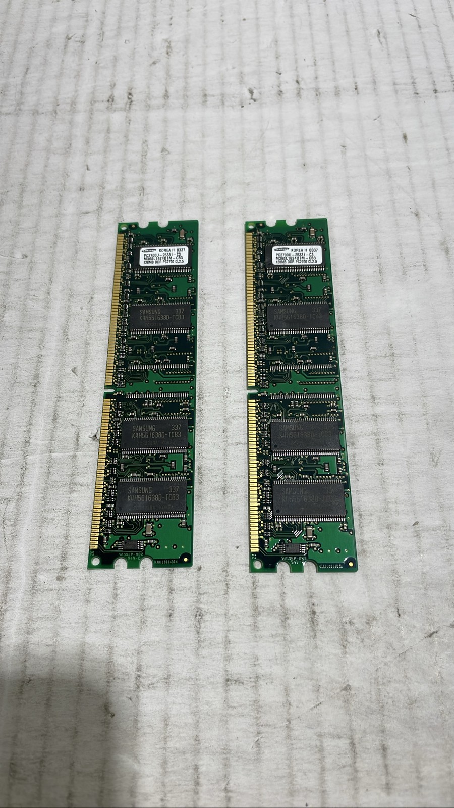 Samsung M368L1624DTM-CB3 128MB PC2700U DDR CL2.5 Desktop RAM Memory Lot of 2