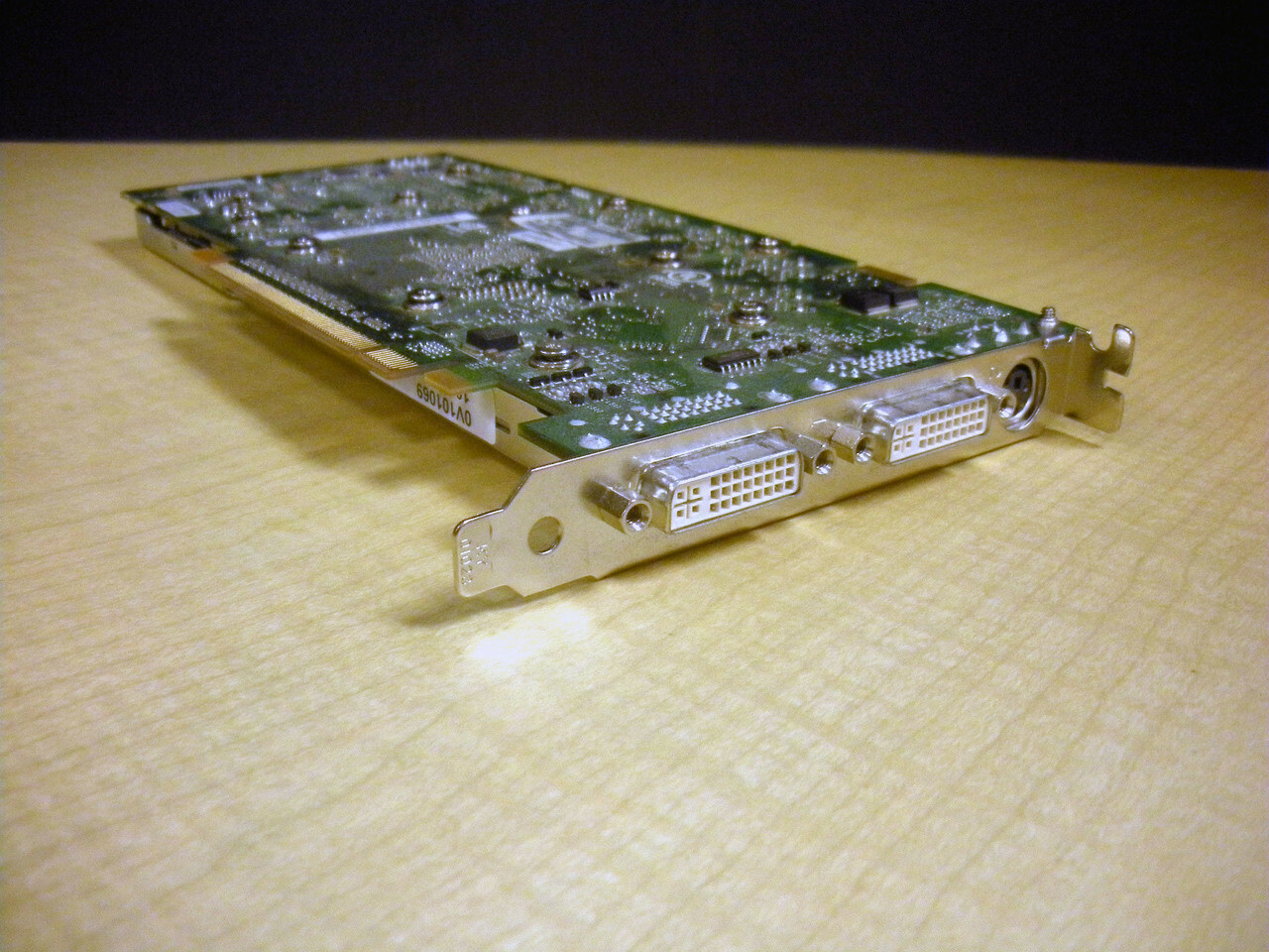 Sun 371-3624 X4128A-Z NVIDIA Quadro FX 3700 Graphics Accelerator
