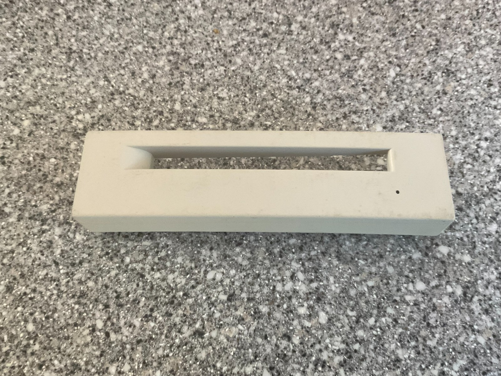 Apple Macintosh IIvx, IIvi, Performa 600  CD Bezel (caddy) NOS
