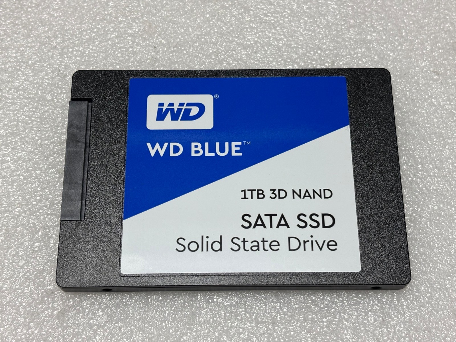 WD Blue 3D NAND SSD 1TB 2.5" SATA Solid State Drive WDBNCE0010PNC-WRSN