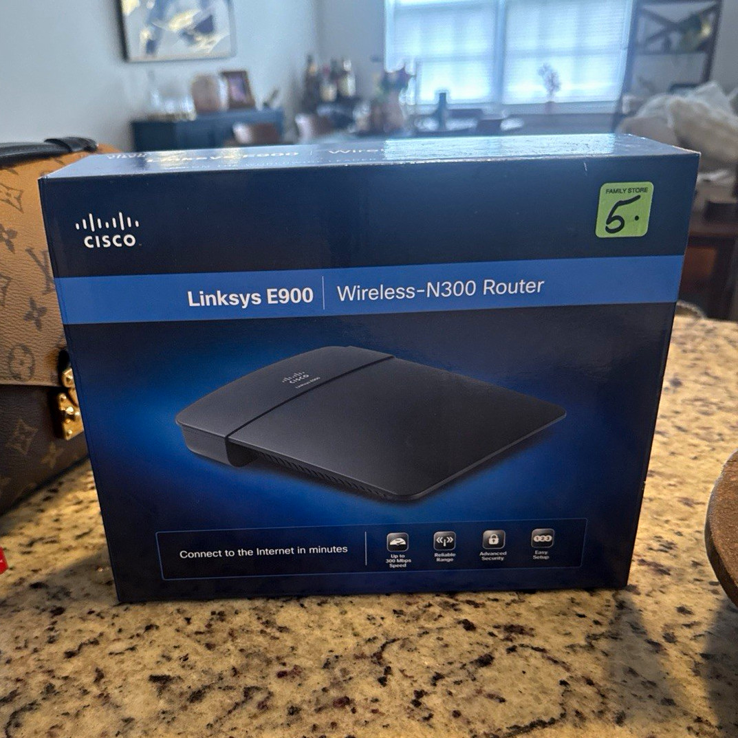 Linksys E900 Wireless-N 300Mbps Wi-Fi Router, 4-Port Fast Ethernet, WPA2