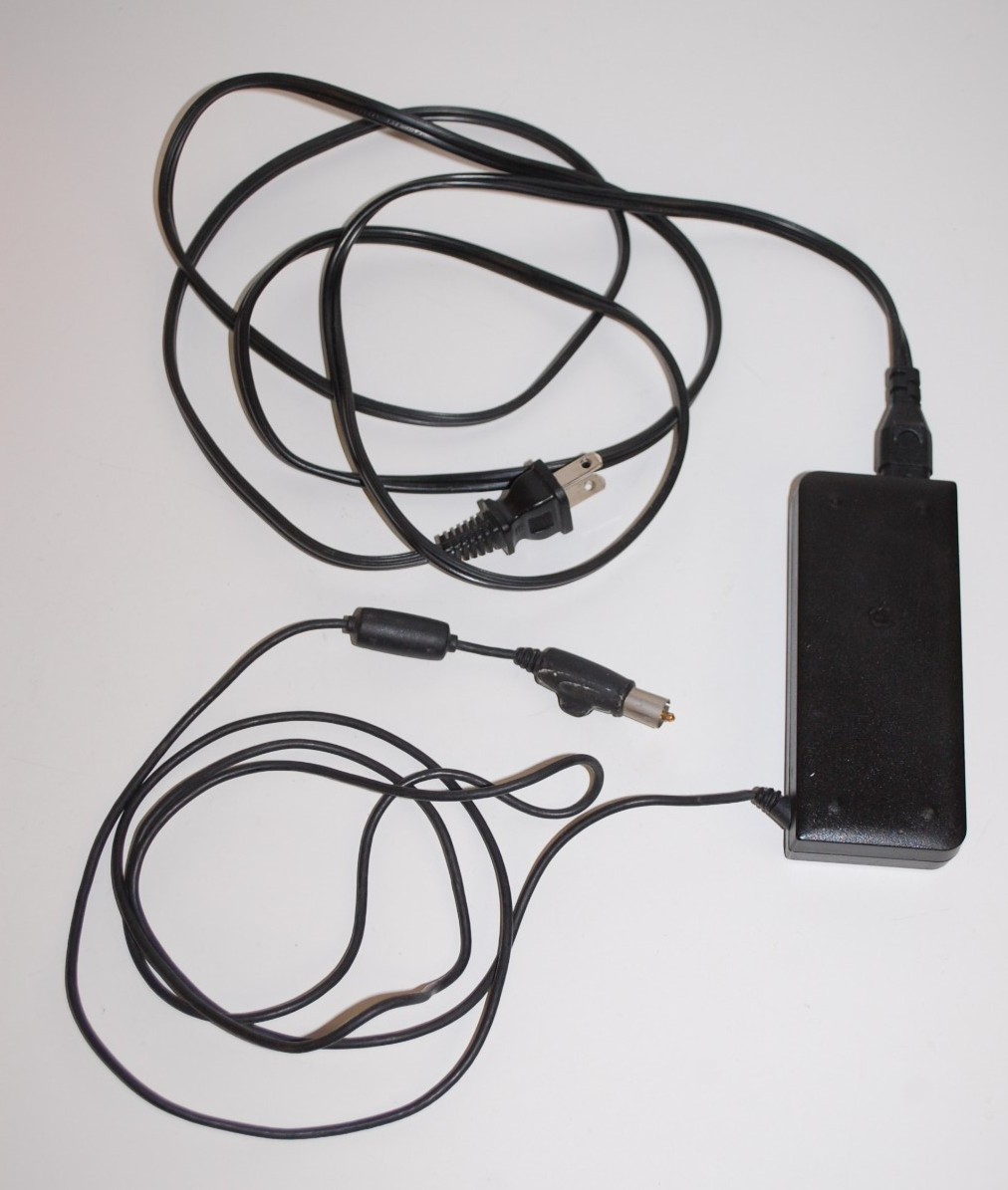 Vintage Apple M4402 Black 24V 45W AC Power Adapter for Macintosh PowerBook