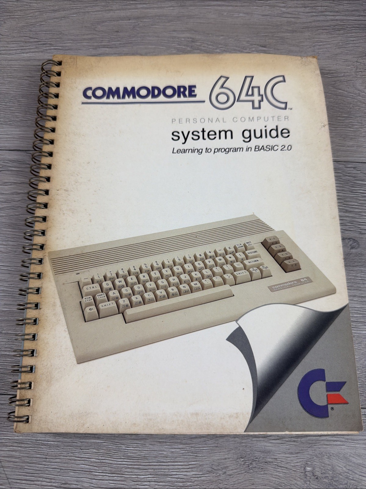 Commodore 64C System Guide Learning to Program in BASIC 2.0 - Used/Handled