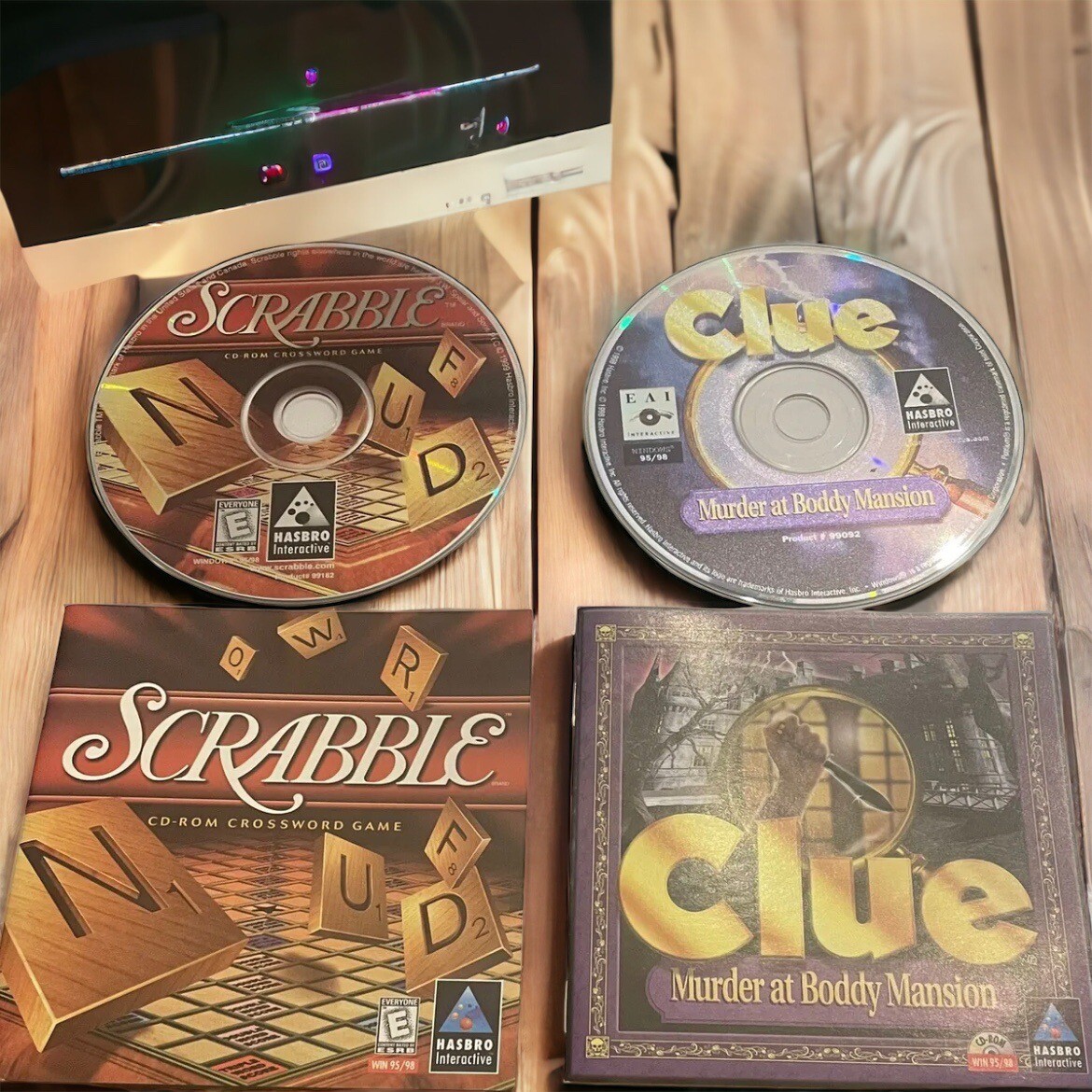VTG Hasbro Computer Software Clue Scrabble CD Rom Windows Interactive 1990s