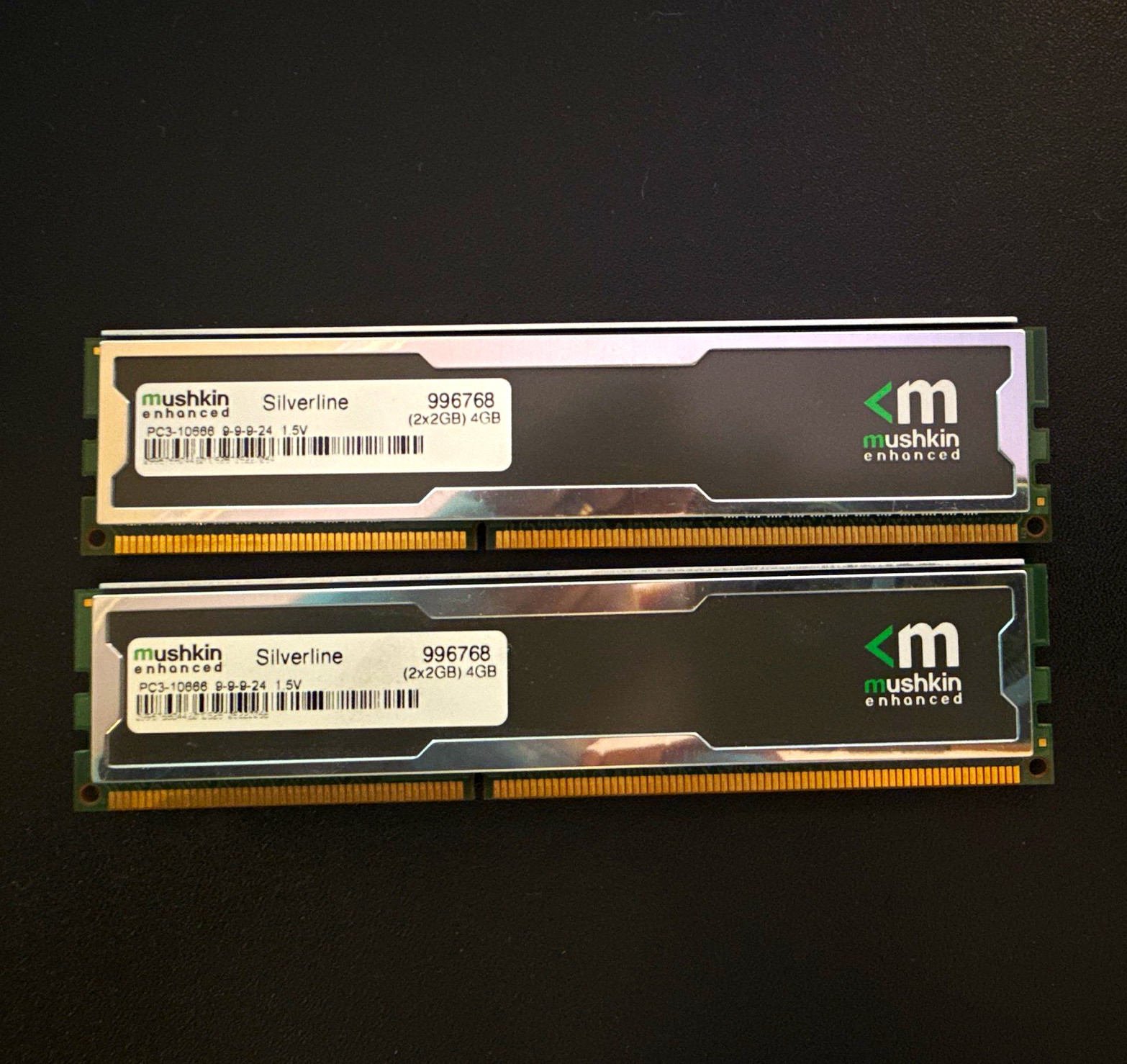 2x Mushkin Silverline 4GB (2x2GB) DDR3 PC3-10666 DIMM RAM 996768