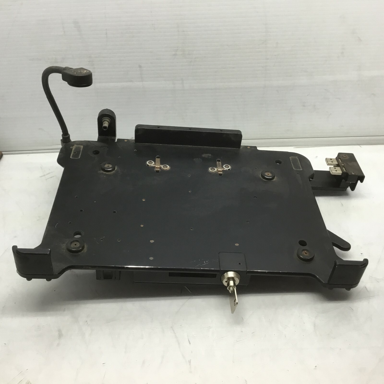 Precision Mounting Tech Vehicle Laptop Dock 22516 w/ Key - For Dell E6420A
