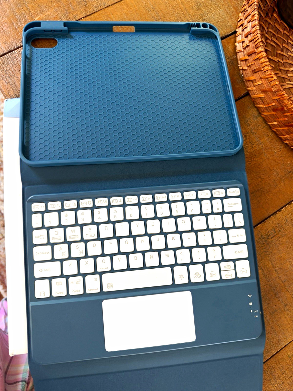 Blue Wireless Keyboard Folio Case w/ Touchpad for Apple iPad, Stand, Pencil