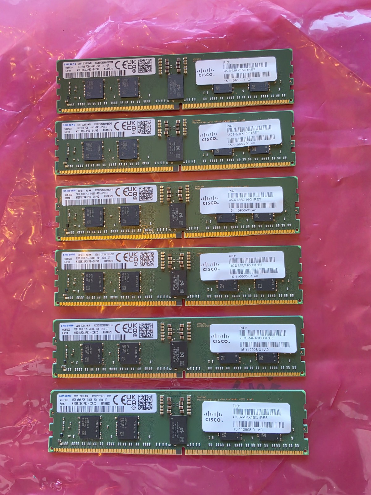 CISCO UCS-MRX16G1RE5 Samsung 16GB 6400MHz DDR5 1R X8 RAM M321R2GA3PB2-CCP