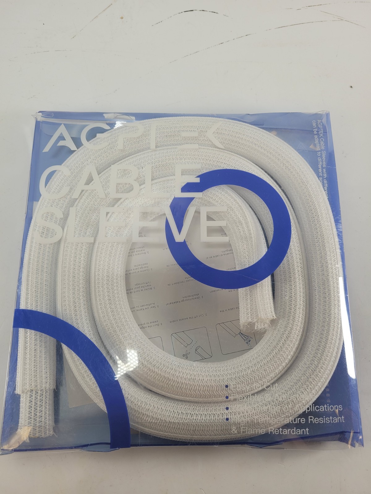 AGPTEK Flexible Cable Sleeve White Cord Management Cover Hider Organizer CSS4W-1