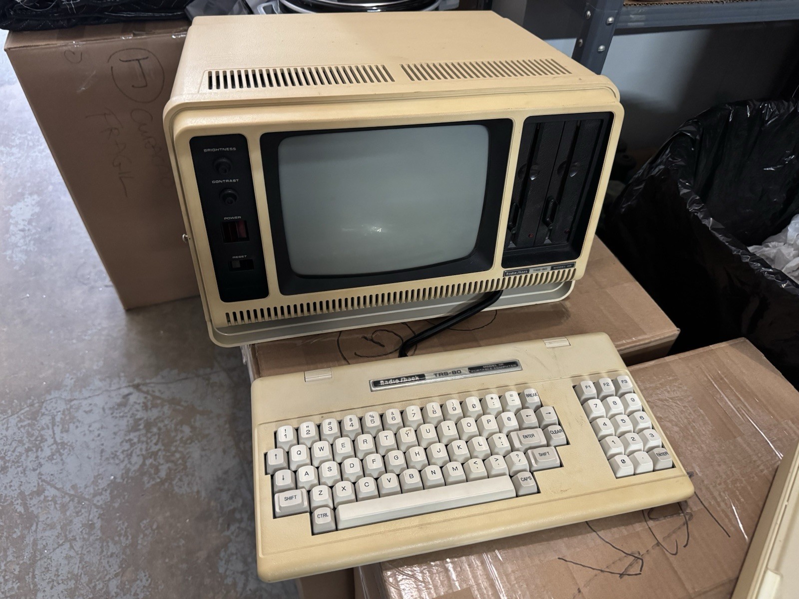 Radio Shack Tandy TRS-80 Model 4P Portable Computer
