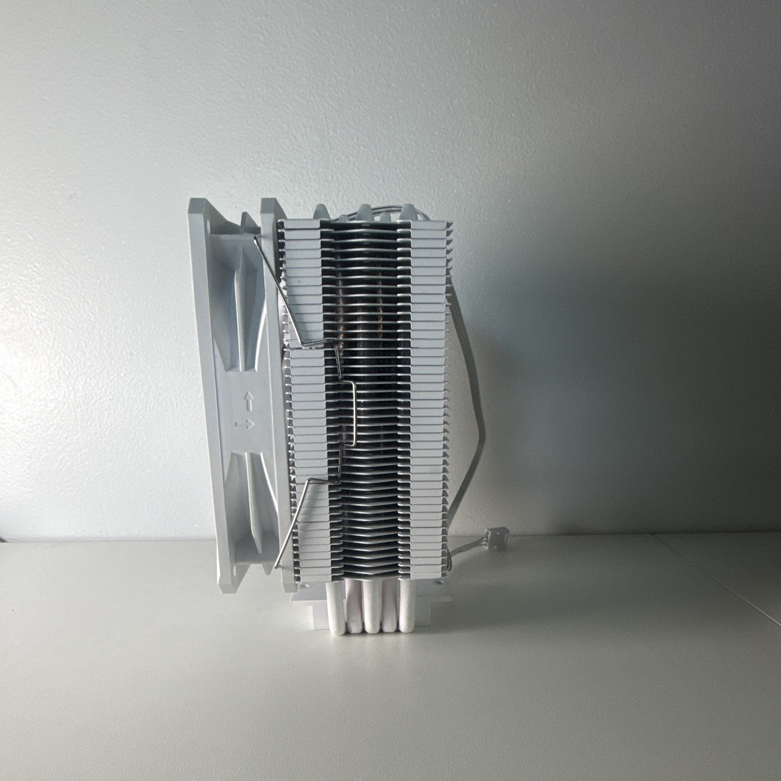 UpHere 1 fan PC CPU cooler, white, 4 pin connector