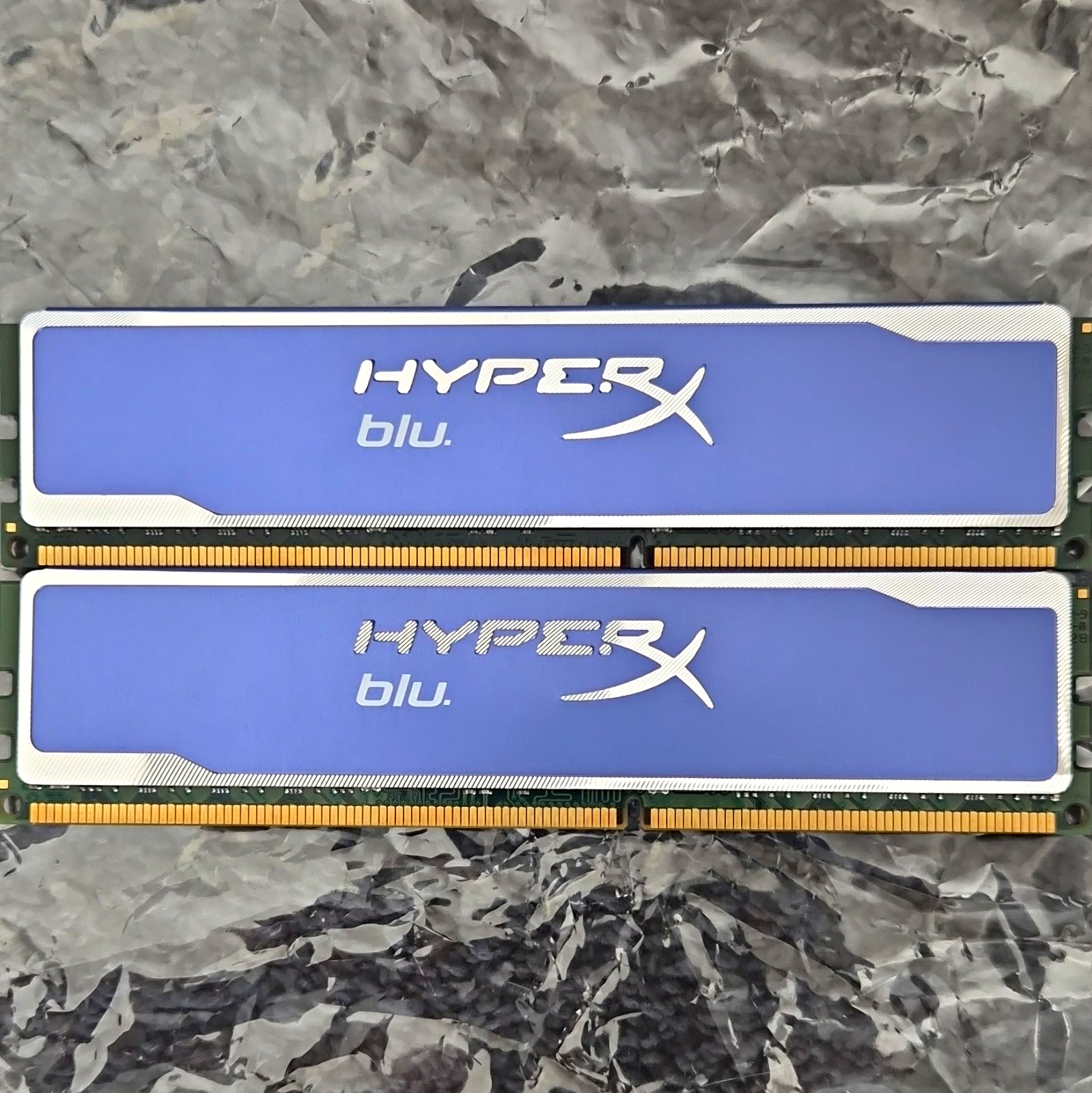 Kingston HyperX Blu 16GB (2x8GB) DDR3-1600 240-Pin DIMM Pulled From Working PCs
