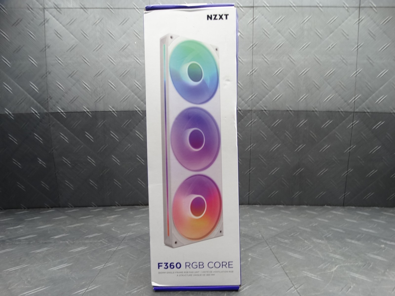 NZXT - F360 RGB Core 360mm Single-Frame Case Fan Unit w/3 x 120mm RGB Fans White