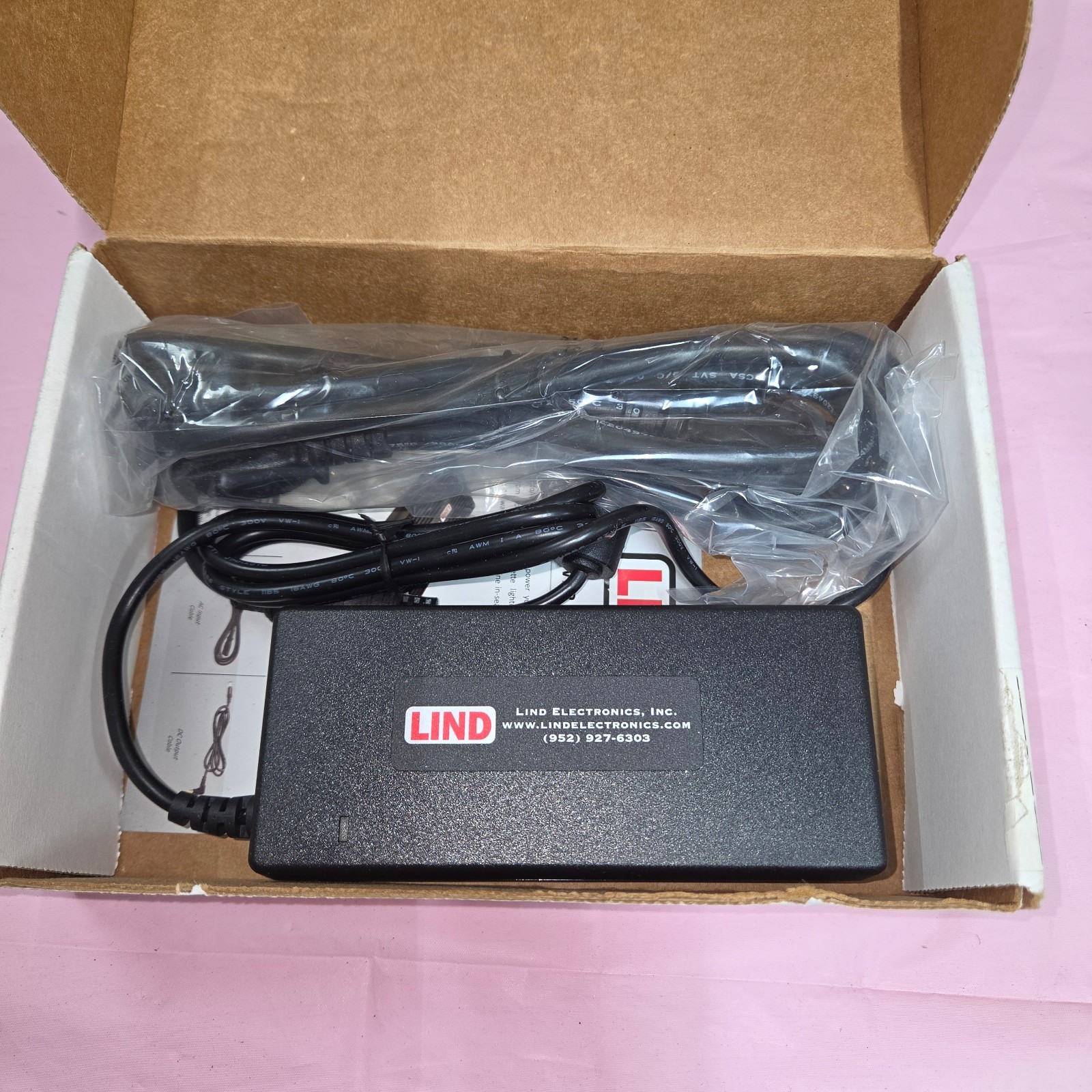Lind AC91-DE02 FB 90W AC Adapter 20V 4.5A for Dell Laptop Charger Open Box