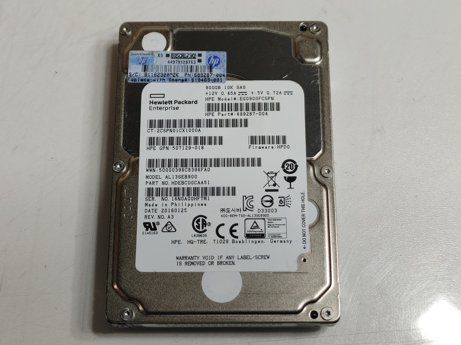 Lot of 5 Toshiba HP AL13SEB900 900 GB SAS 2 2.5 in Enterprise Hard Drive