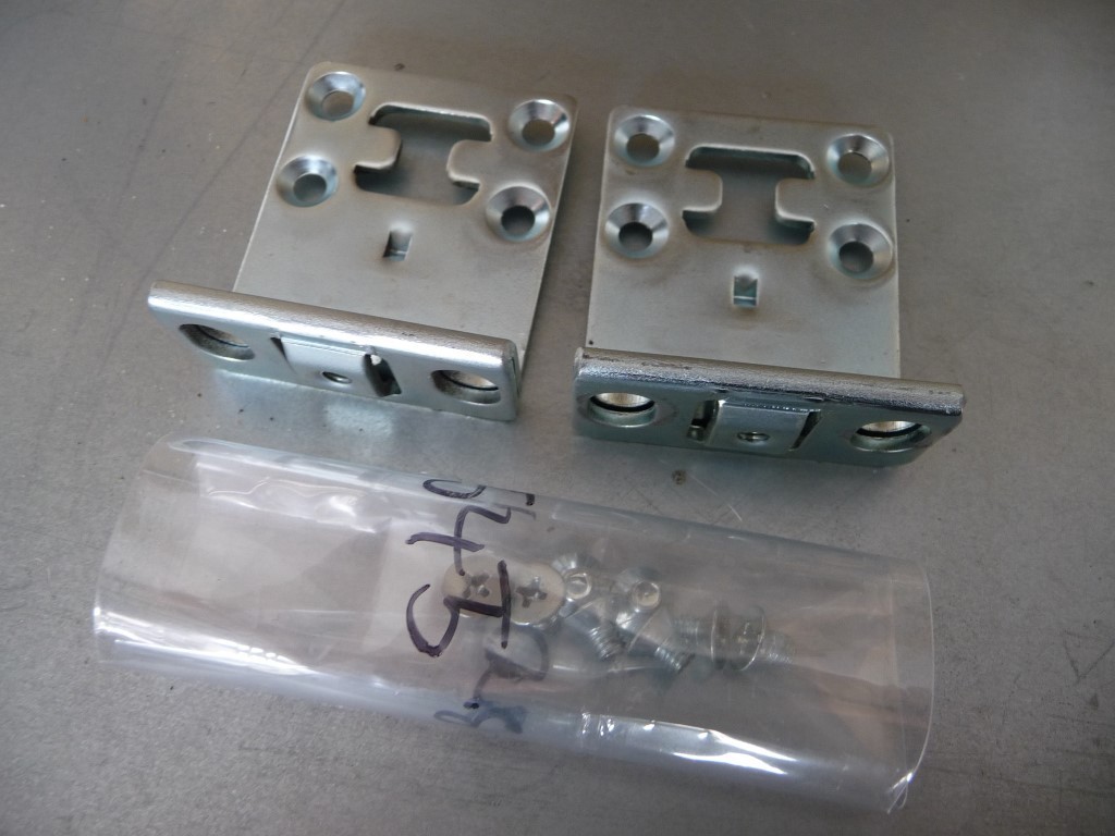 AU SELLER ORIG Juniper EX-RMK Mount Brackets / Ears 540-028893 for EX2200