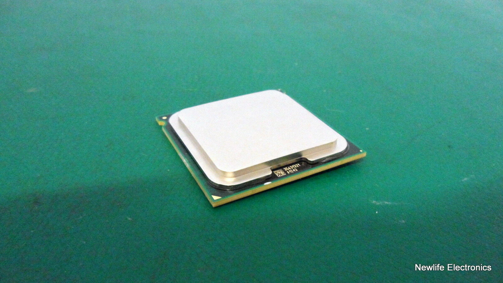 Intel SL9RT Xeon 5160 3GHz Dual-core CPU (4MB Cache/Socket LGA771/1333MHz)