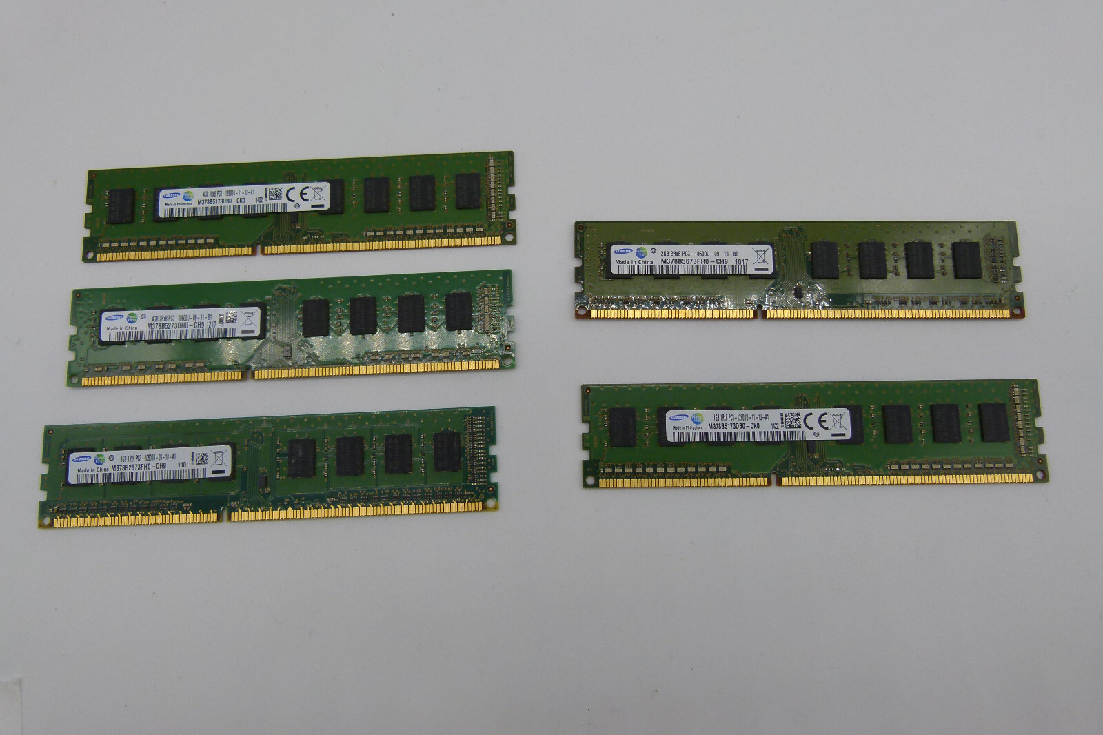 Lot of 5 pcs – RAM – Samsung 4gb, Samsung 2gb, Samsung 1gb