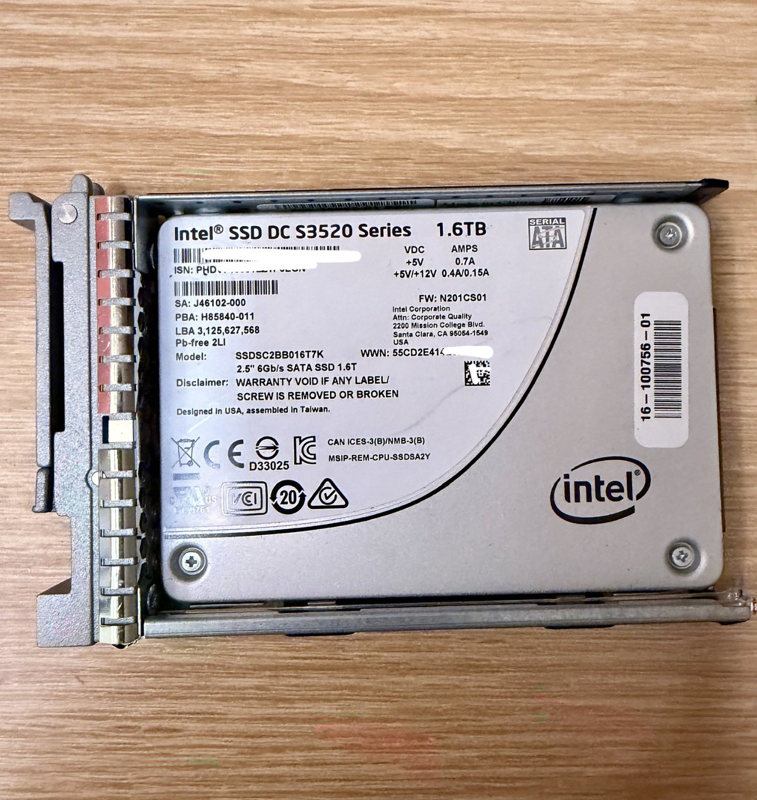 100% health Intel DC S3520 Series 1.6TB 2.5" SATA SSD SSDSC2BB016T7K