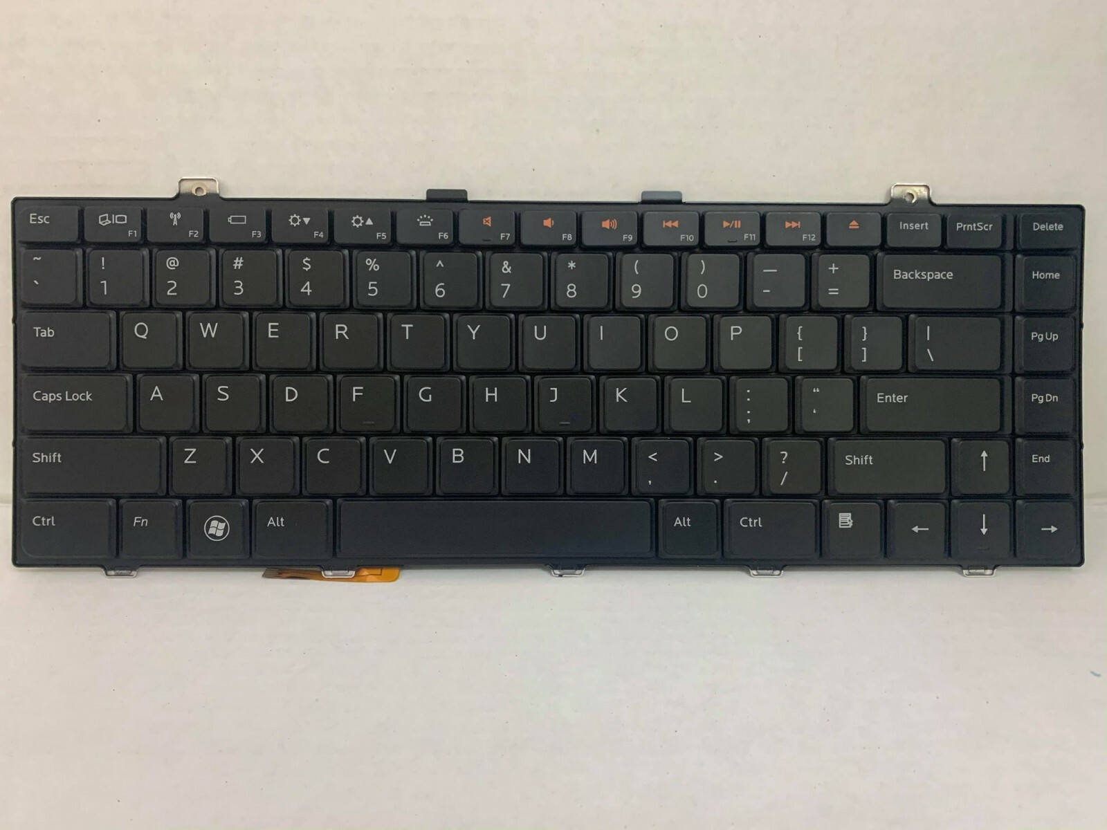 NEW OEM DELL Studio 14z 1440 US English 86 Keyboard C10S P445M N734M p/n N737M