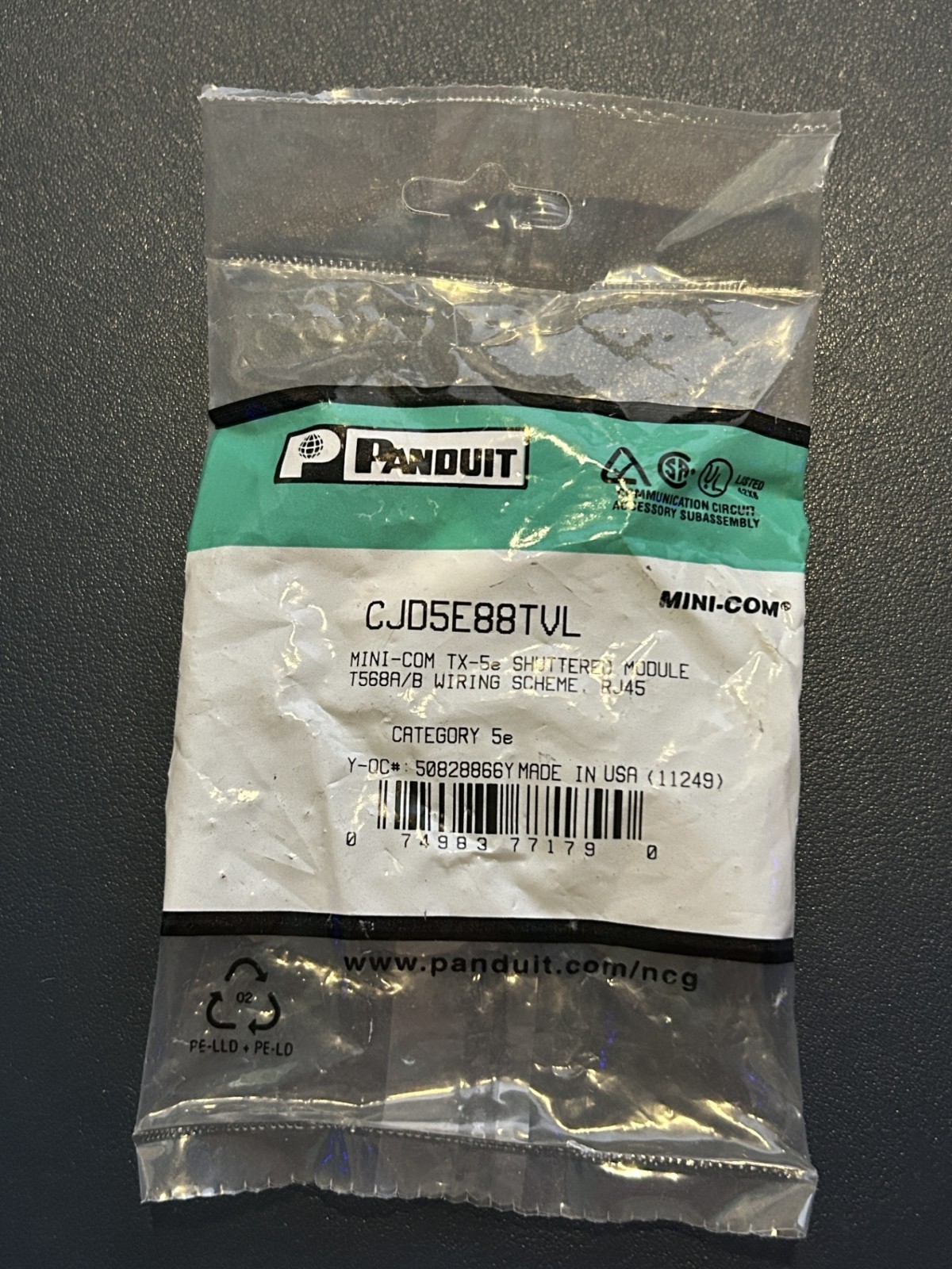 Panduit CJD5E88TVL Mini-Com Module Cat 5E