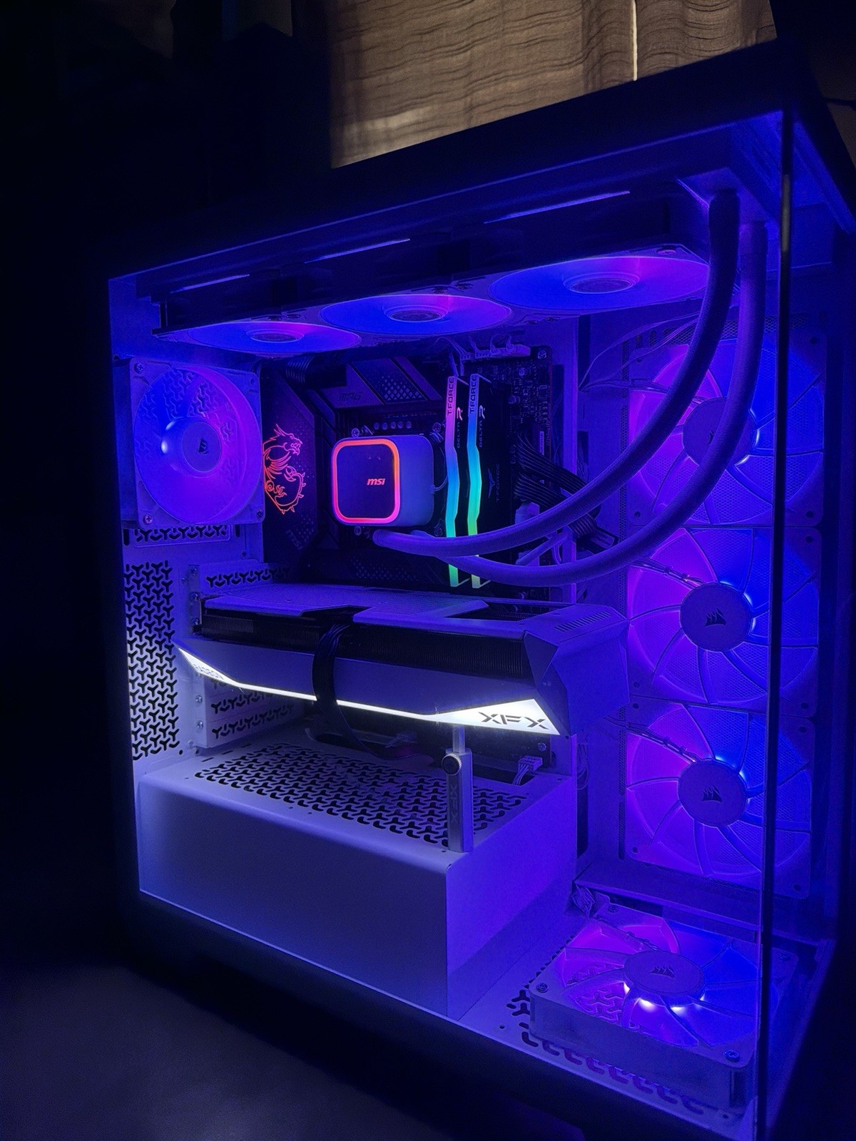 MSI XFX Corsair White Gaming Desktop Tower RGB Liquid Cooling Dedicated GPU
