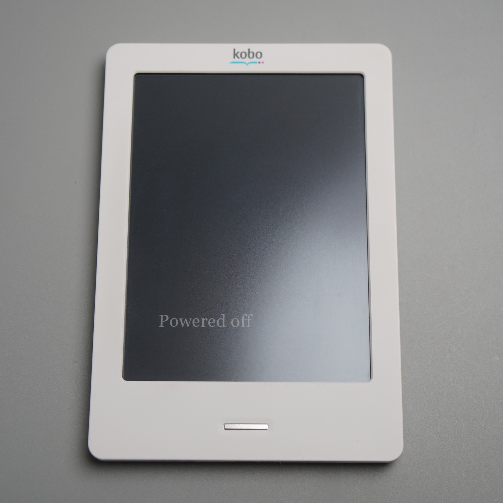 Kobo Touch N905 2GB White Silver Quilt Back E-Reader 6in E Ink Wi-Fi