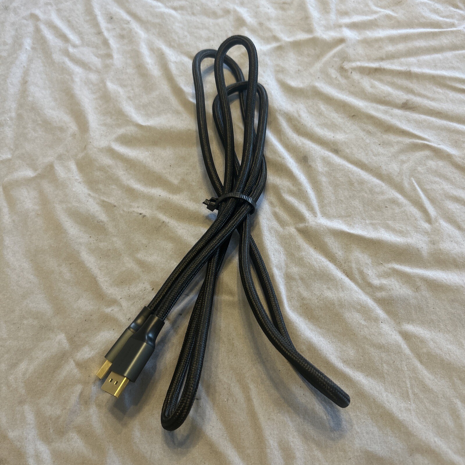 INSIGNIA 1.8M 6FT DISPLAYPORT TO DISPLAYPORT CABLE NS-PCDPDP6-C