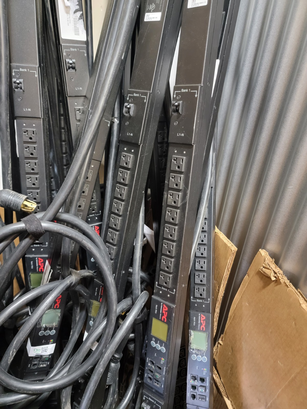 APC AP8870 Vertical Power Distribution (30 Outlets) used